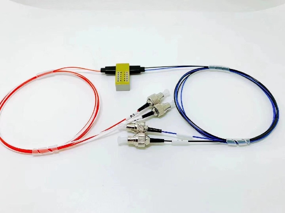 保偏光开关 Polarization Maintaining Optical Switch